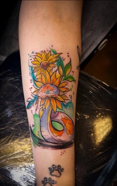 Sunflower Snake & Emerald Leaves